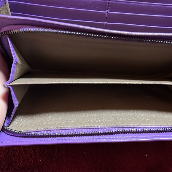 Bottega Veneta Lilac long Wallet - Picture 8 of 11